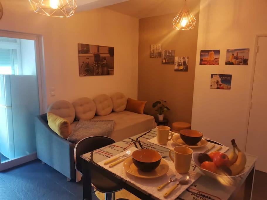 Appartamento Enjoy Lisboa! - Near Metro Amadora Esterno foto