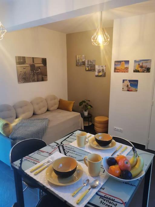Appartamento Enjoy Lisboa! - Near Metro Amadora Esterno foto